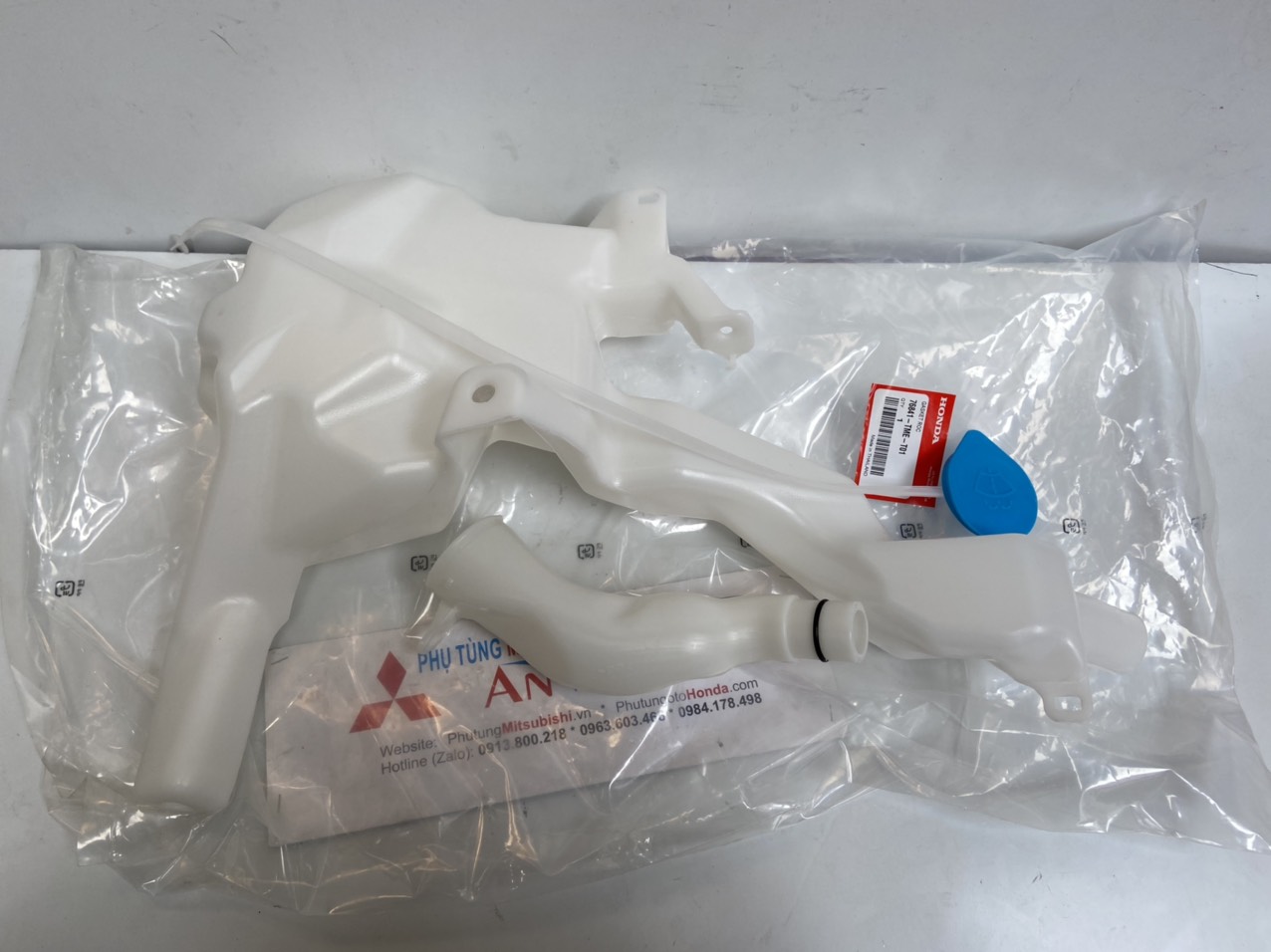 Bình nước rửa kính xe Honda CRV 2021